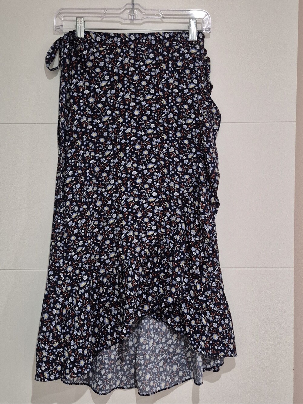Madewell Ruffle-edge Midi Wrap Skirt In Harvest Vine